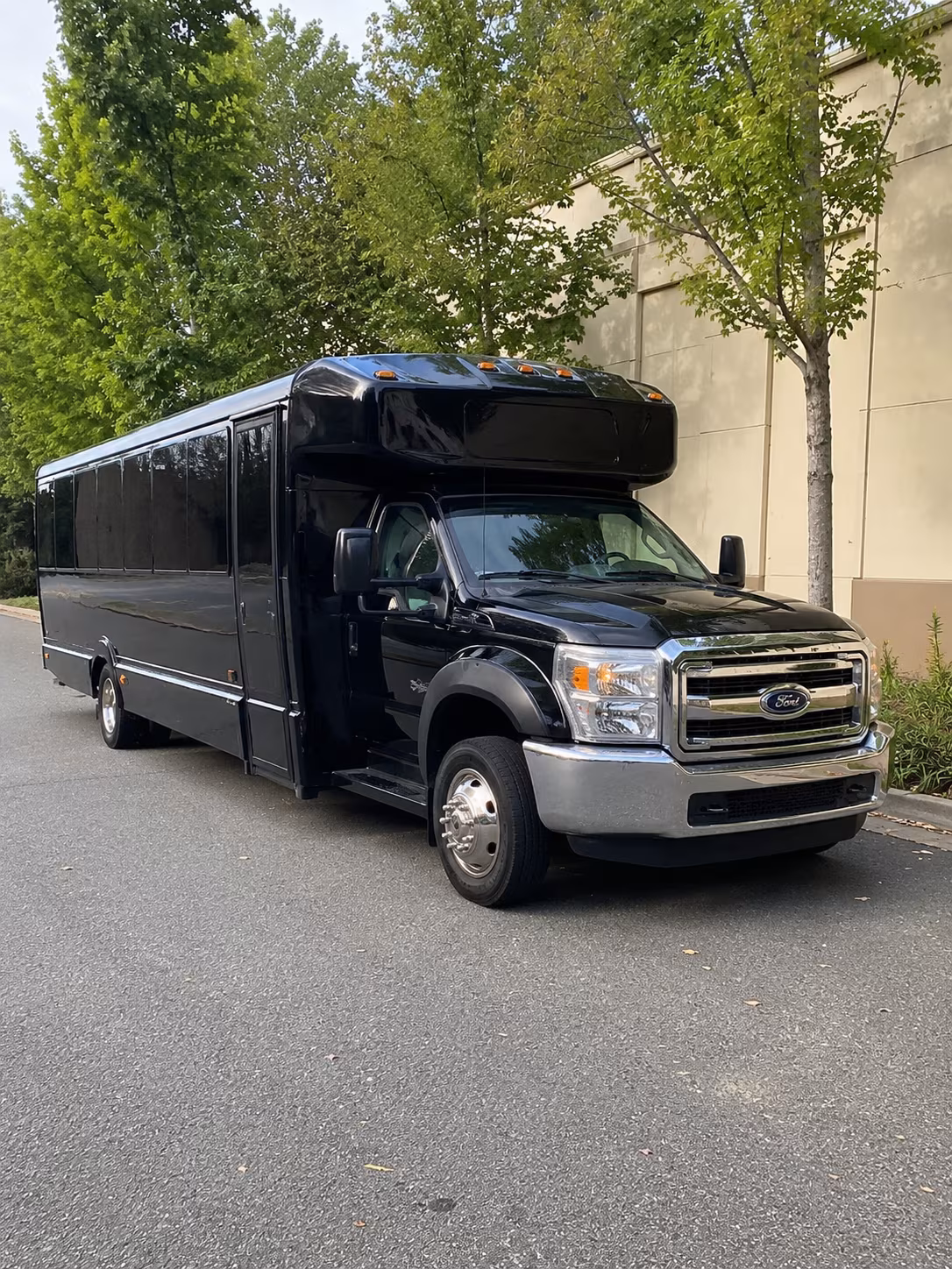 party buses for bachelorette wine tours around livermore valley