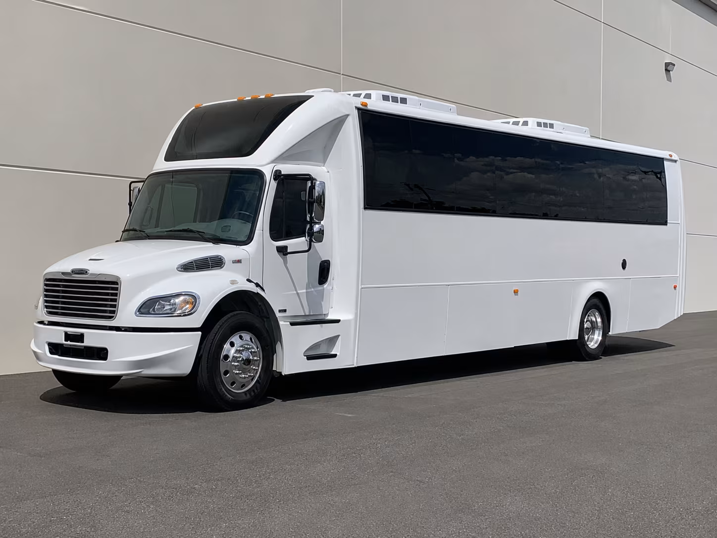 party buses to warriors and kings games from tracy