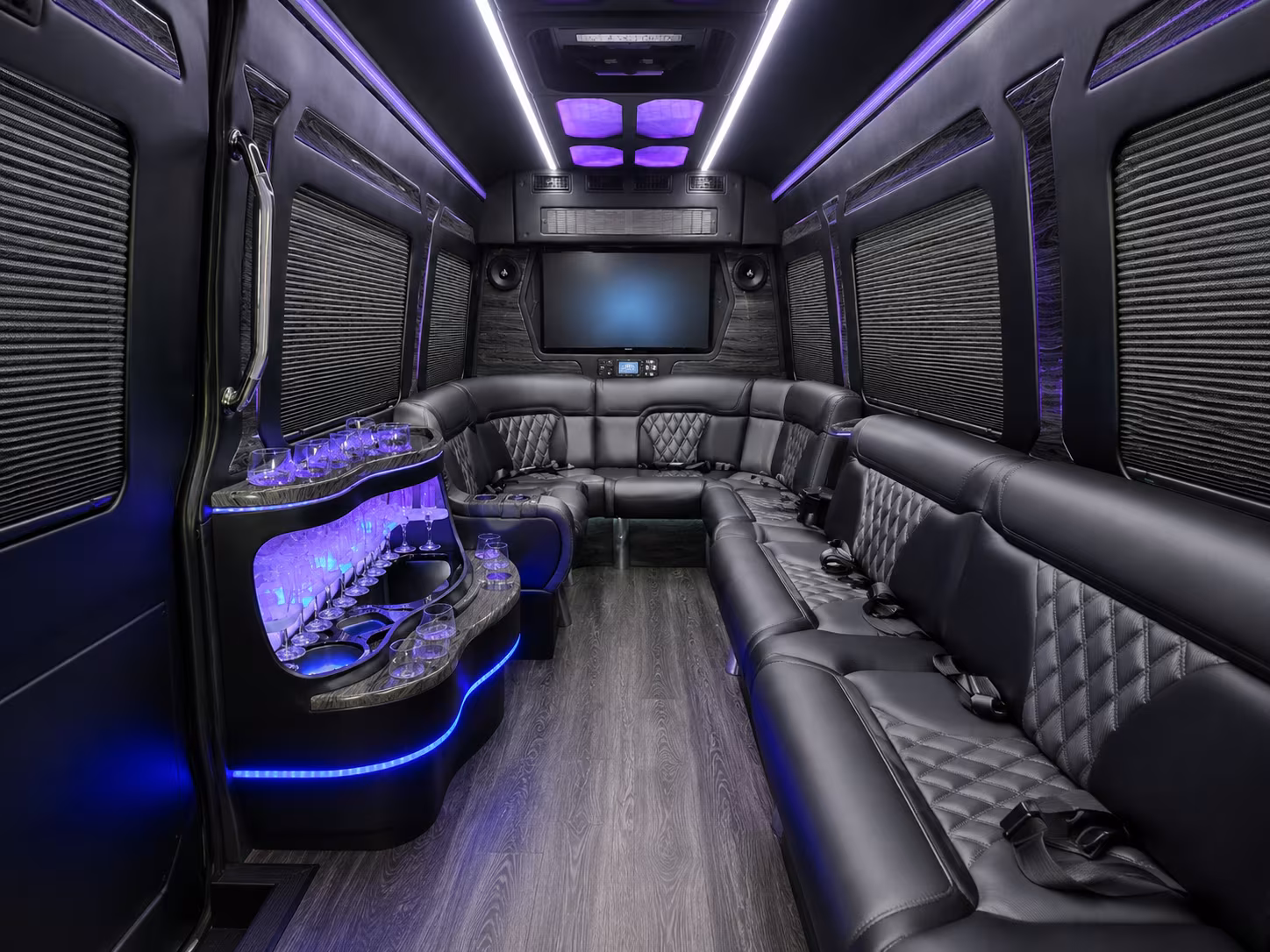 tracy 28 passenger party bus