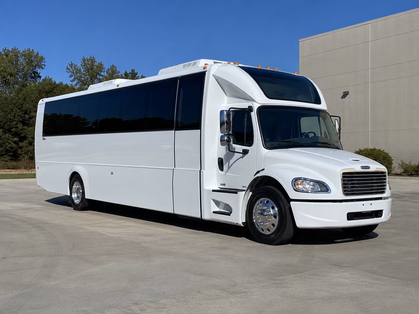 tracy party bus